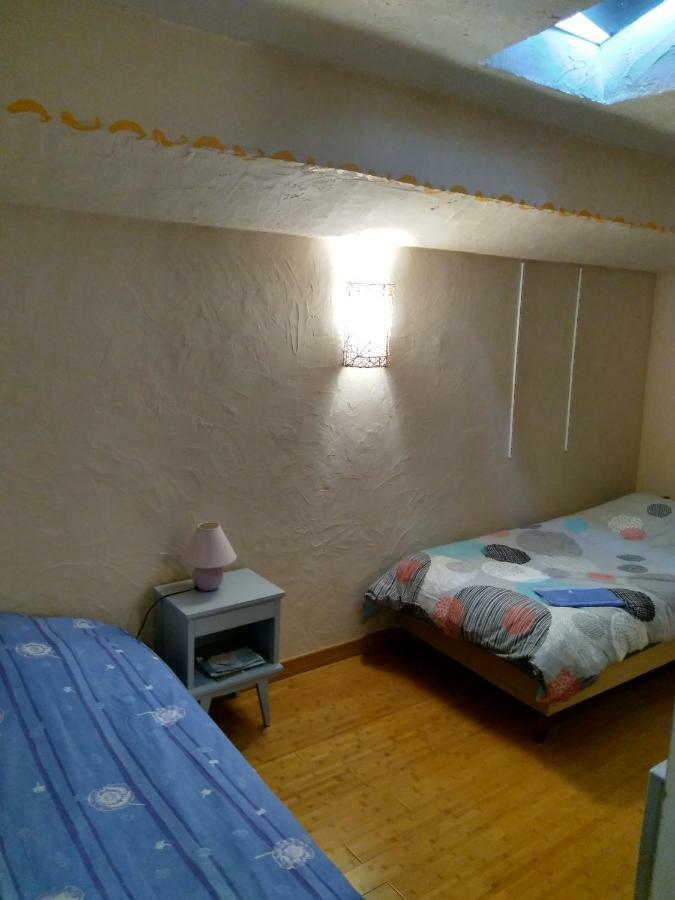 Appartement au calme Centre Ville à 2 pas du vieux marché La Rochelle  Esterno foto
